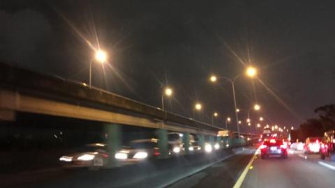 交通論壇社論: 「車流量大於設計容量」塞車難解之習題!