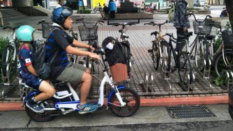 交通論壇社論 ：穿梭巷弄的新運具-電動自行車