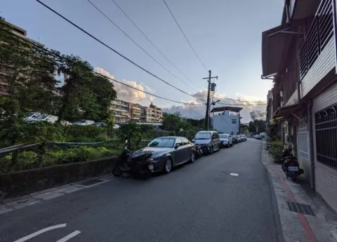 110年交通安全月【路口安全徵文活動】佳作獎 : 育兒求生日記之自己的兒子比較好教